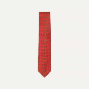 Red and Green Diamond Medallion Print Madder Twill Silk Tie