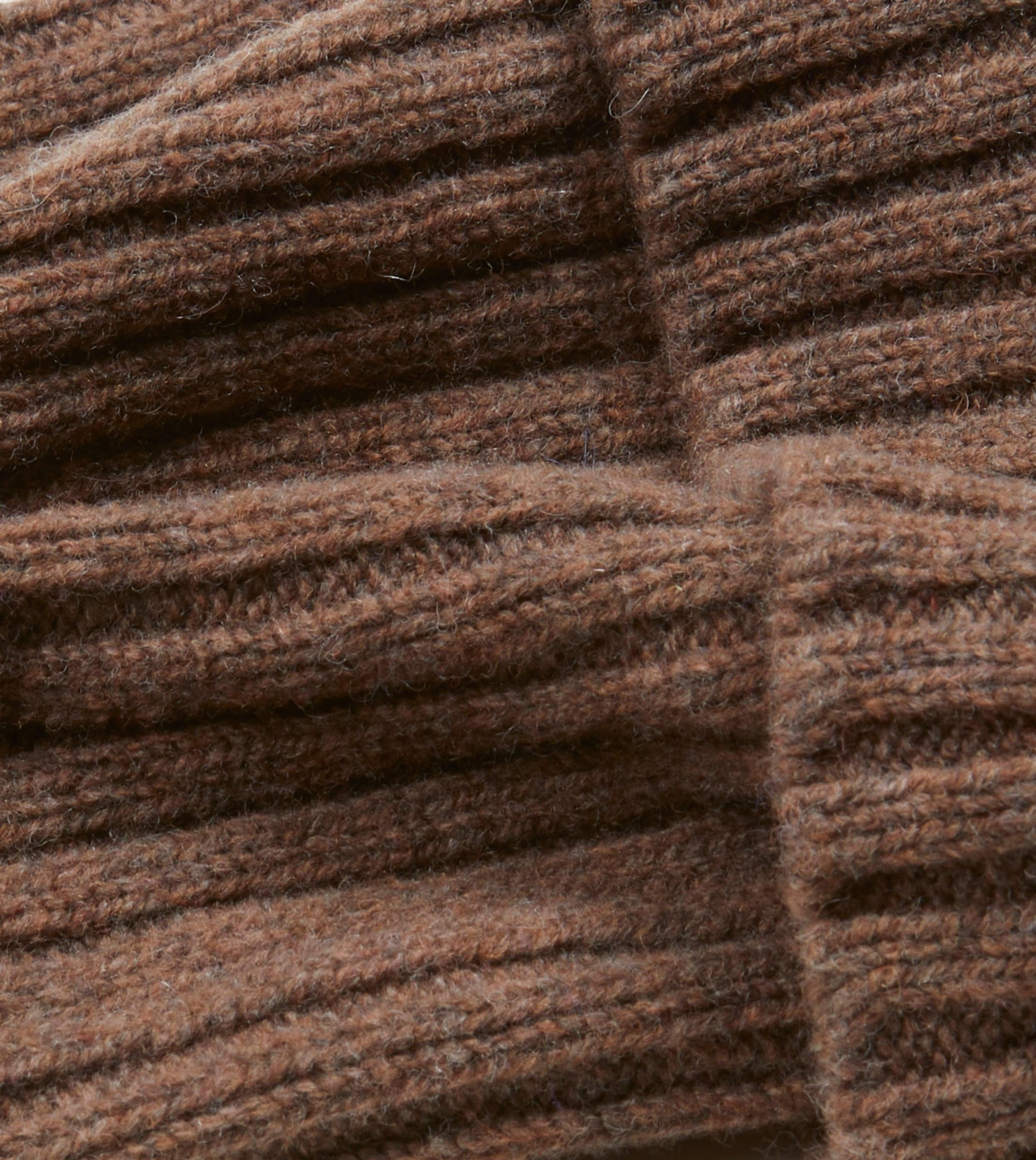 Brown Lambswool Ribbed Knit Cap - Image 2